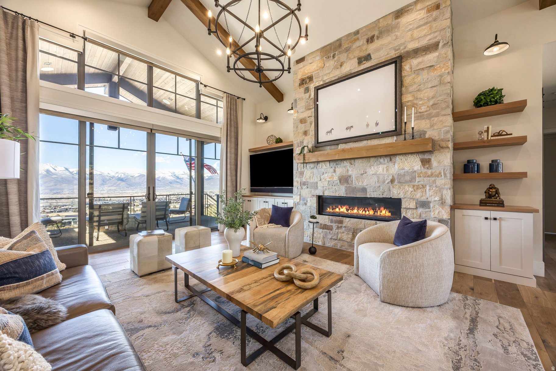 RED LEDGES - Residential