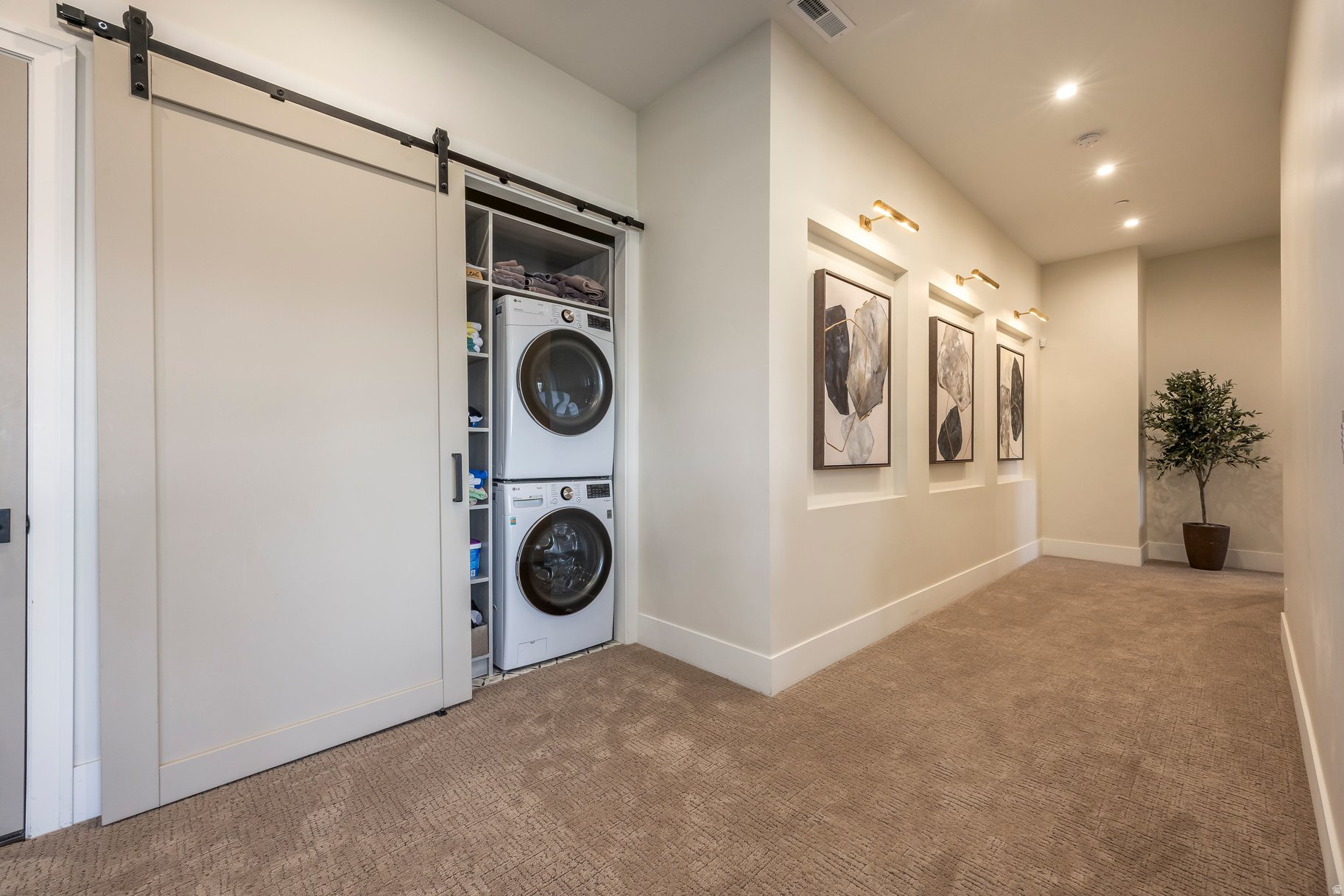 RED LEDGES - Residential