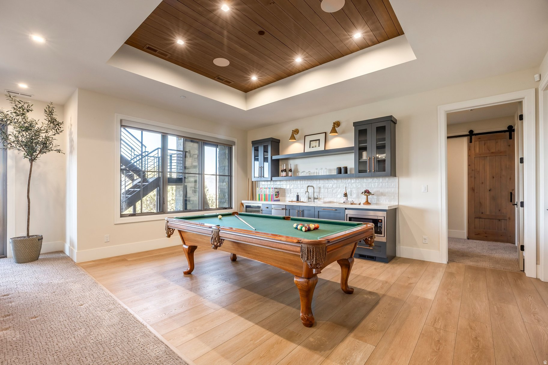 RED LEDGES - Residential