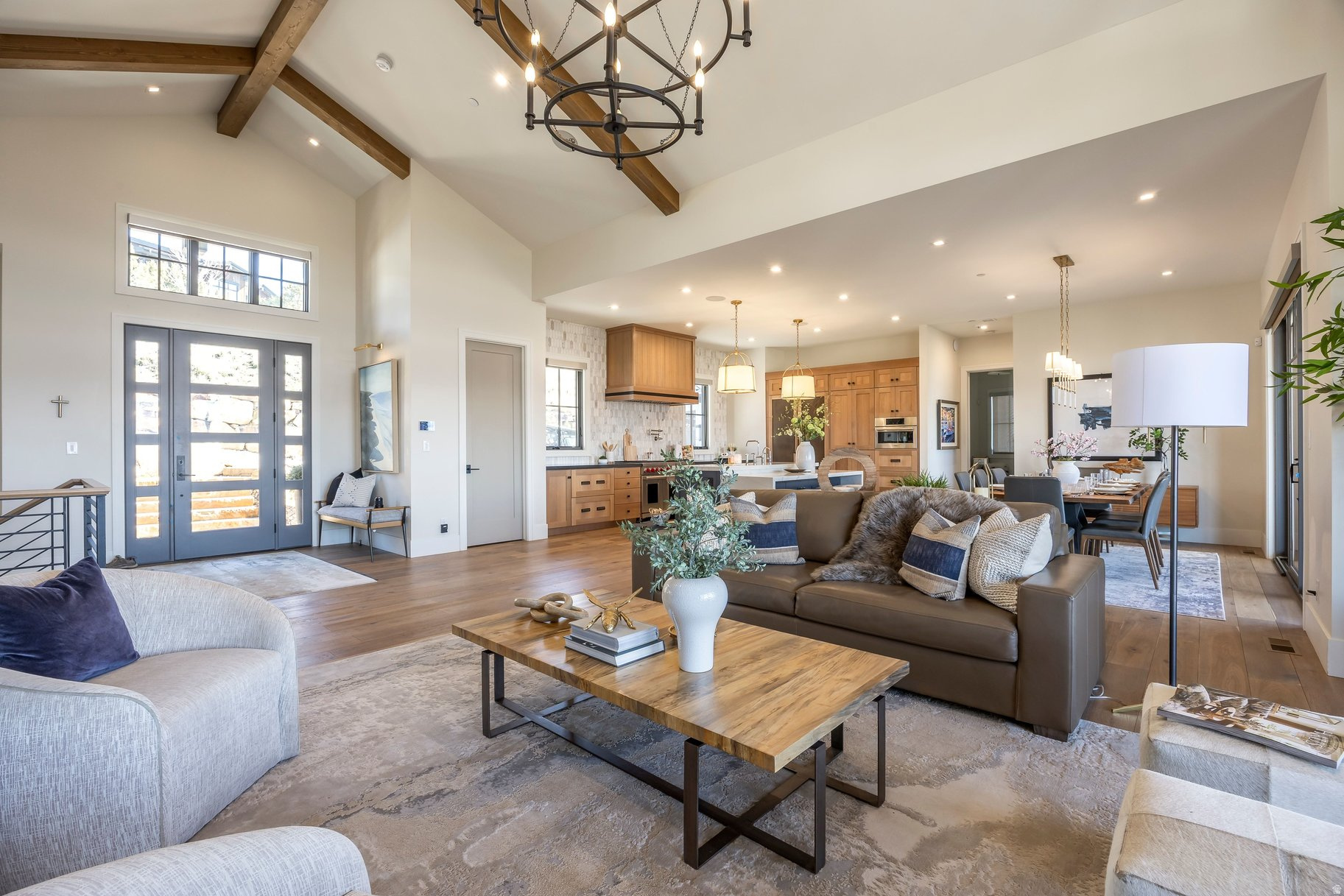 RED LEDGES - Residential