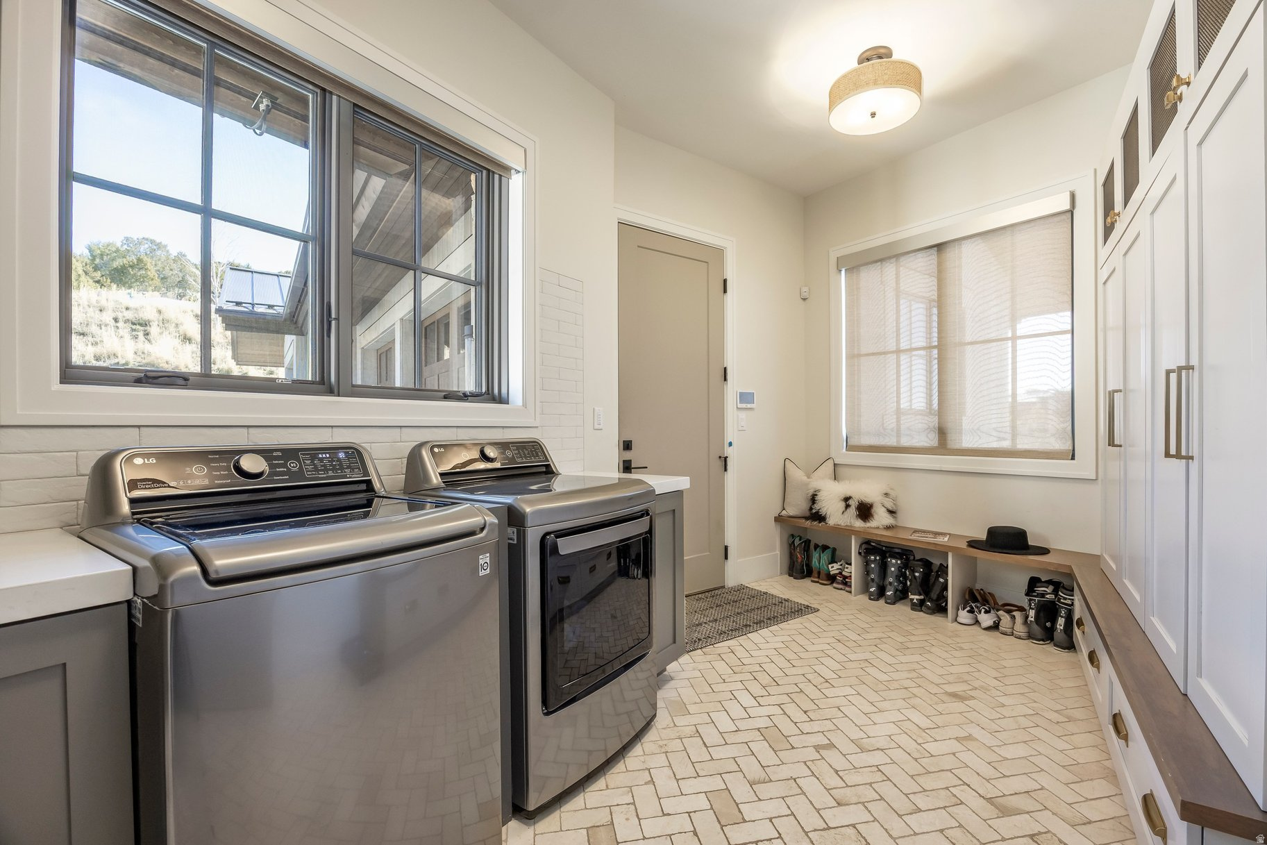 RED LEDGES - Residential