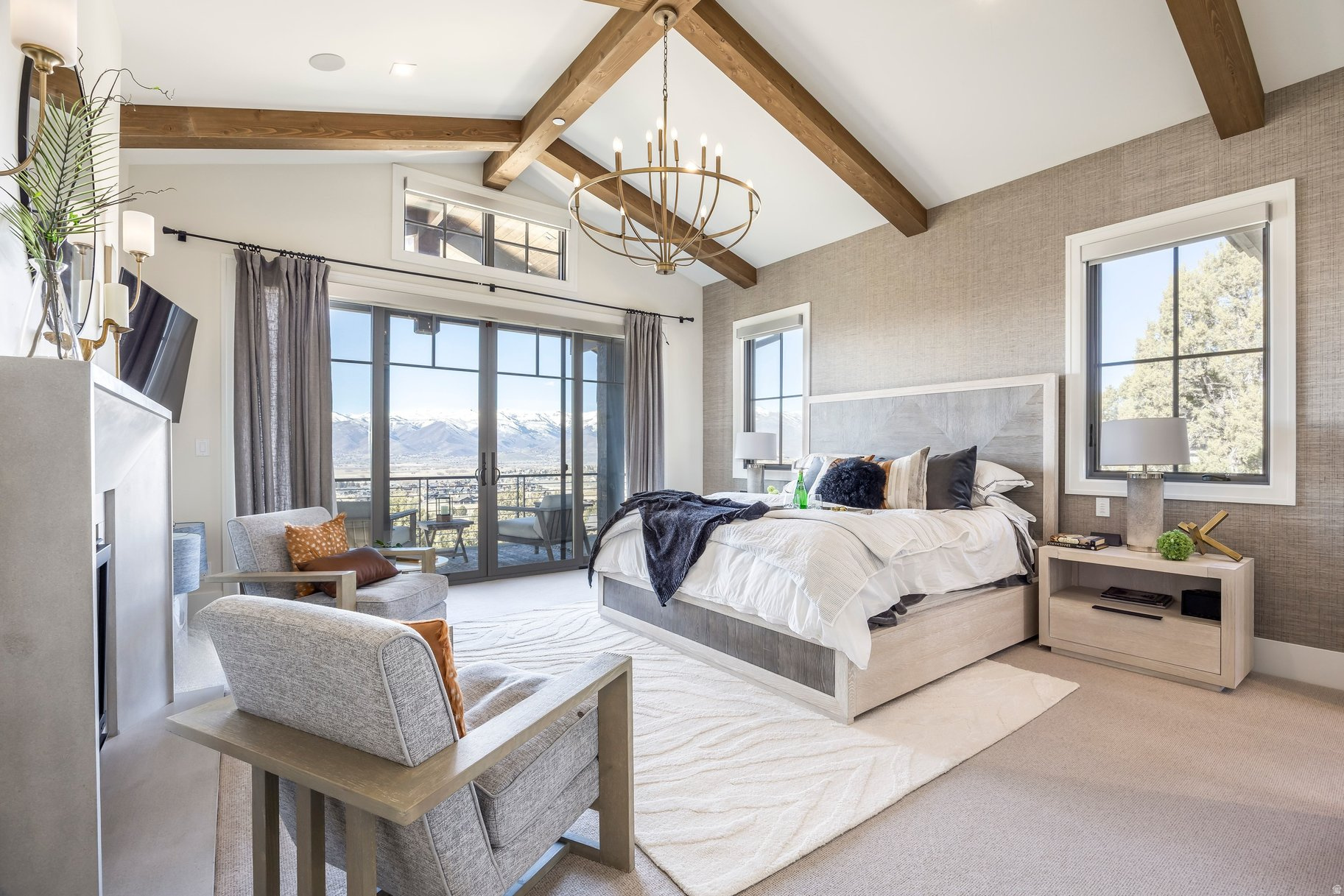 RED LEDGES - Residential