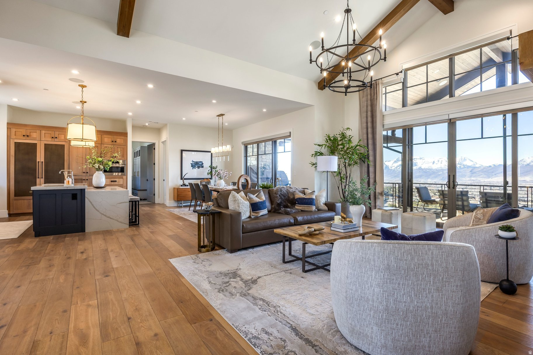 RED LEDGES - Residential