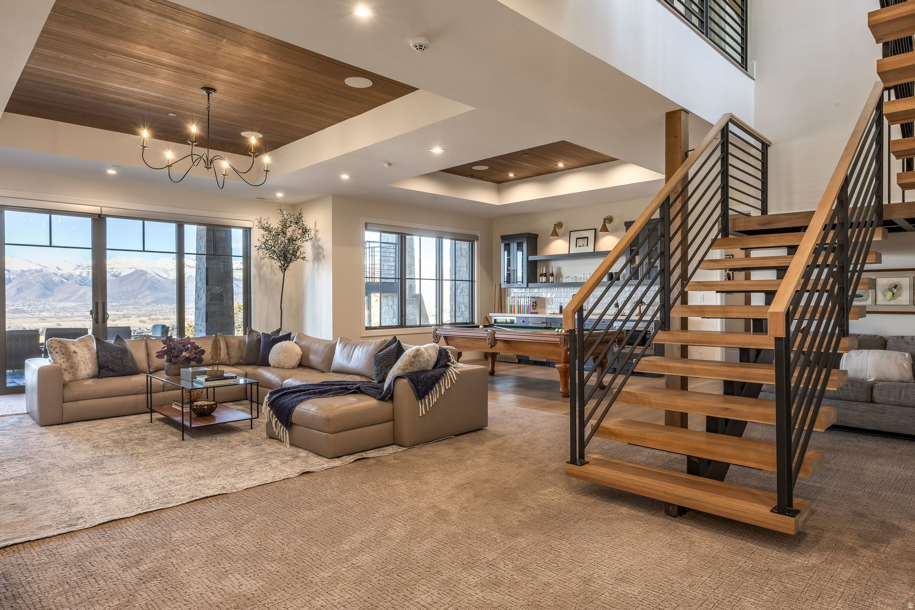 RED LEDGES - Residential