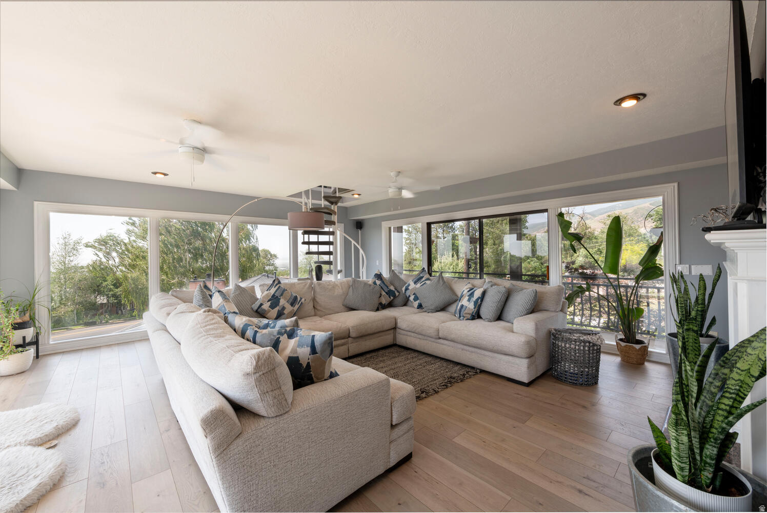 CANYON RIM - Residential