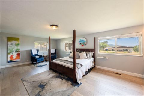 Tiny photo for 861 E MILLBROOK WAY, Bountiful, UT 84010 (MLS # 2131233)