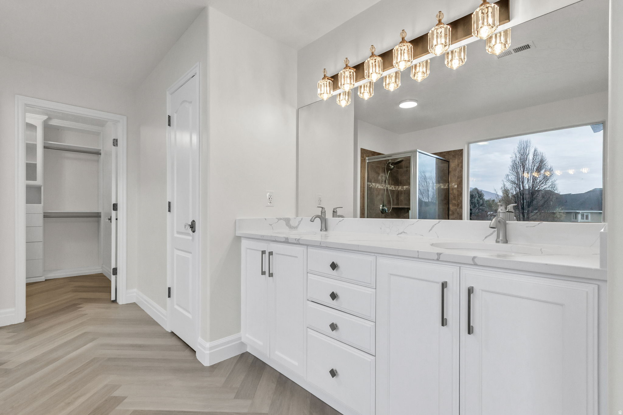 MANILA SPRINGS - Residential