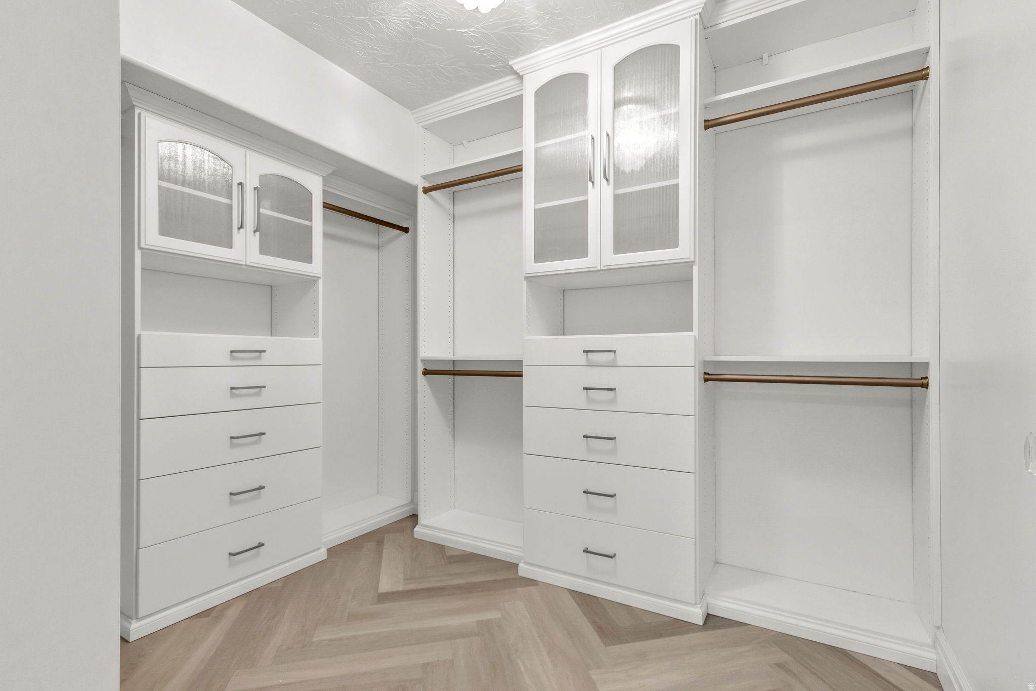 MANILA SPRINGS - Residential