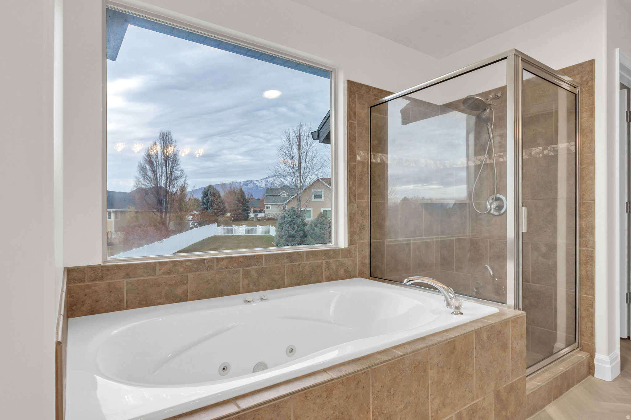 MANILA SPRINGS - Residential