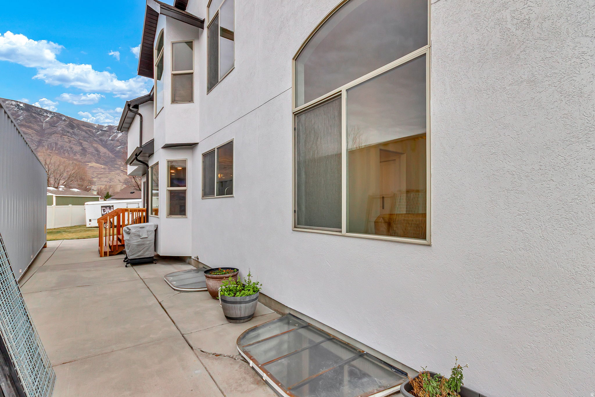 MANILA SPRINGS - Residential