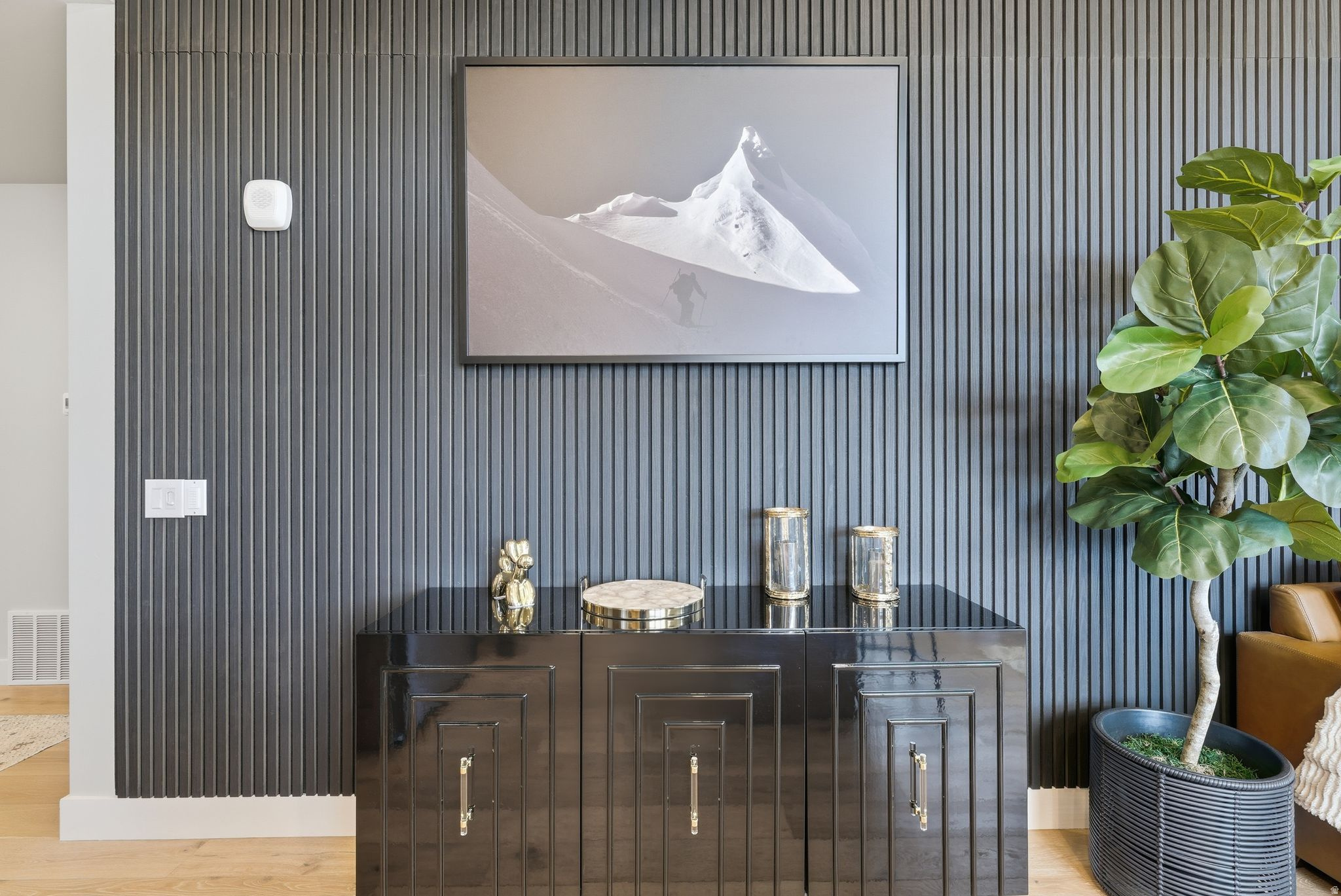 MAYFLOWER LAKESIDE - Residential