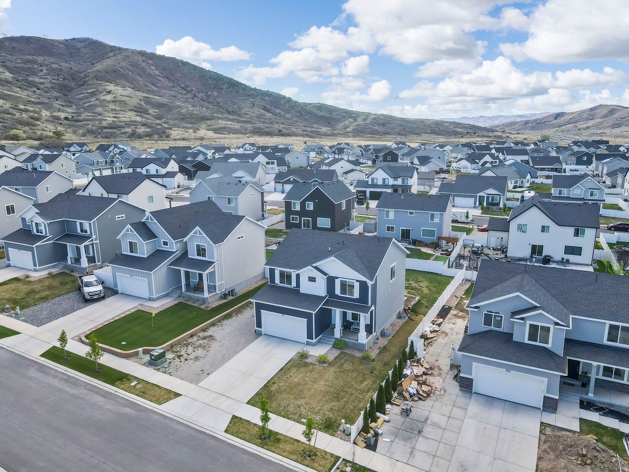 FOOTHILL VILLAGE - Residential