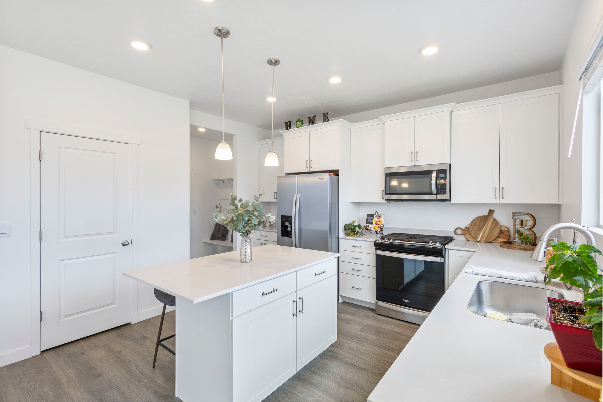 FOOTHILL VILLAGE - Residential