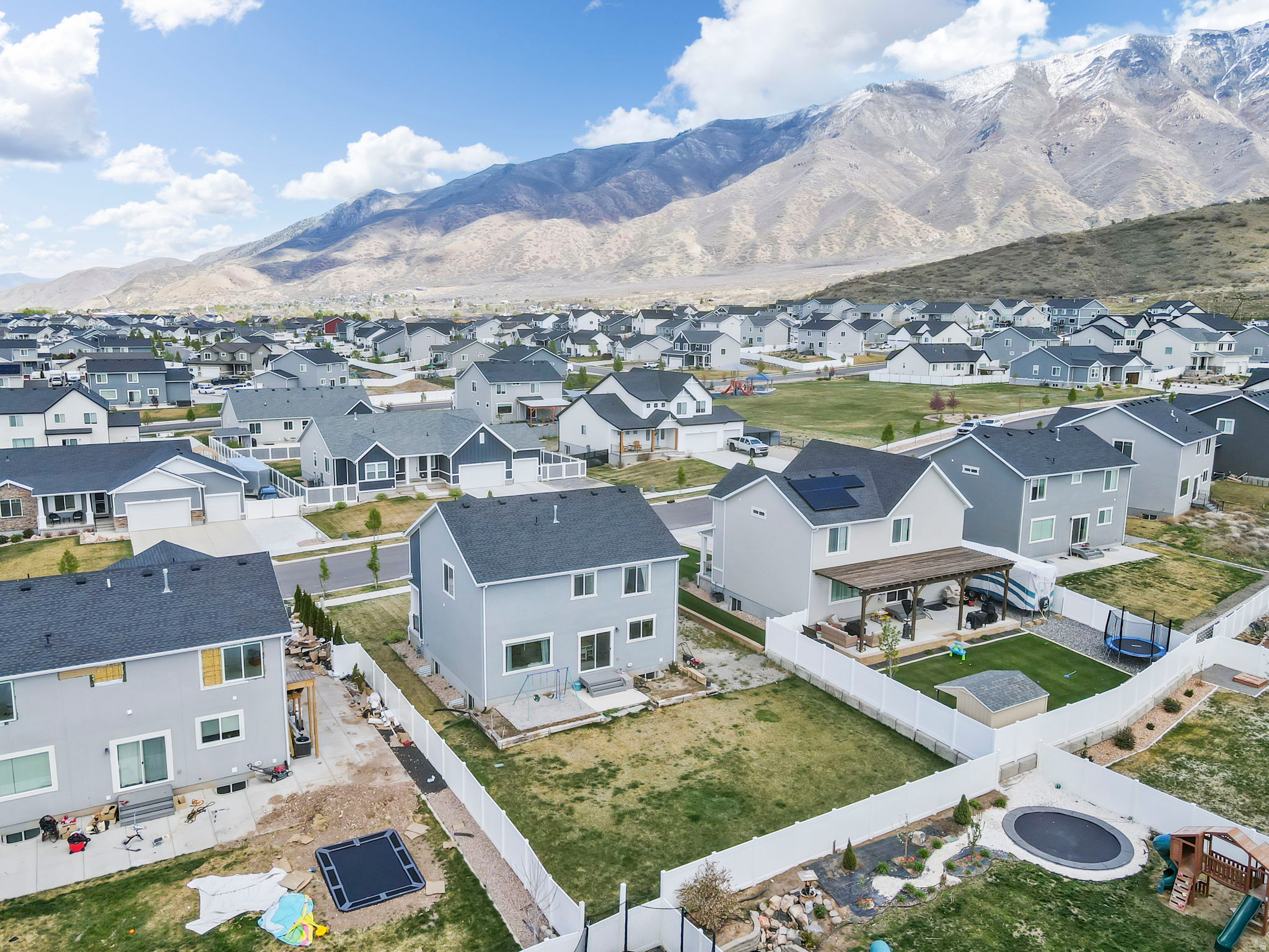 FOOTHILL VILLAGE - Residential