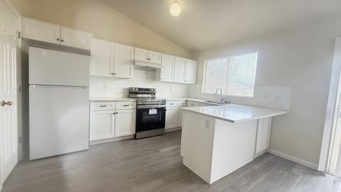 Tiny photo for 6189 S DEWDROPS DR W, Kearns, UT 84118 (MLS # 2133348)