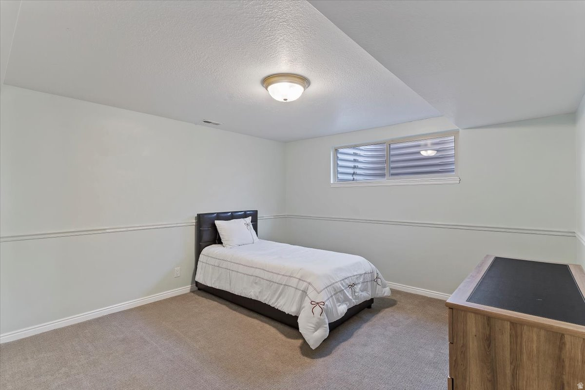 MT LOMOND EST - Residential