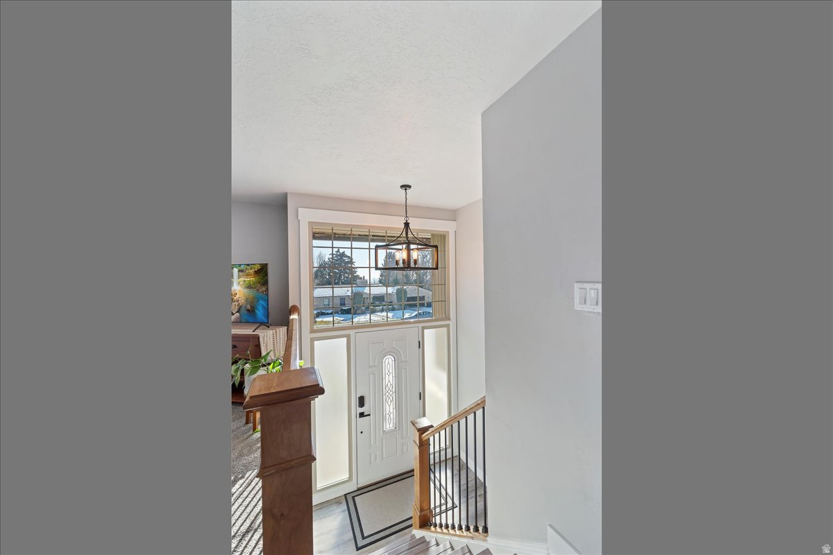 MT LOMOND EST - Residential