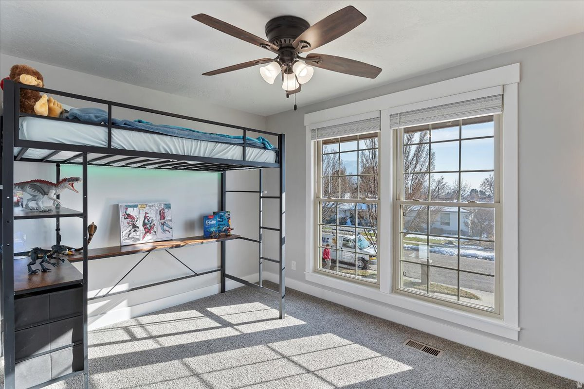 MT LOMOND EST - Residential