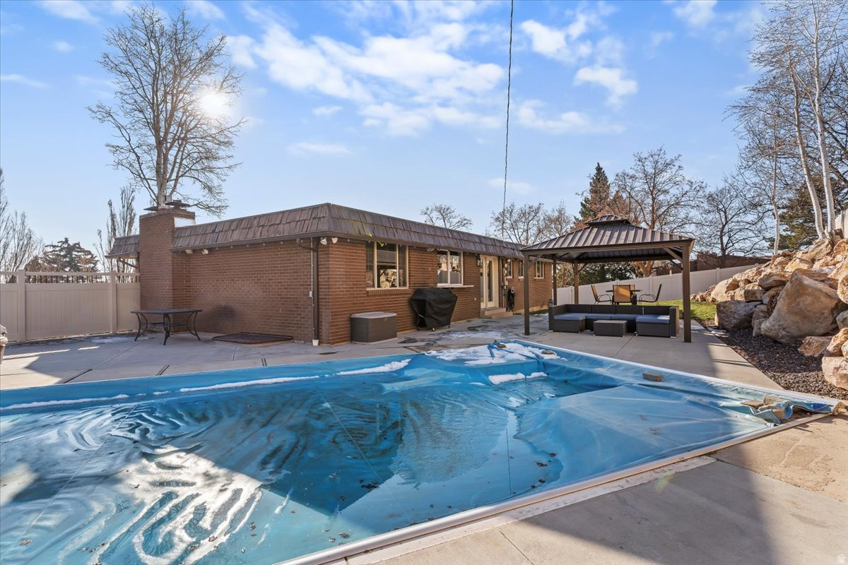 MT LOMOND EST - Residential