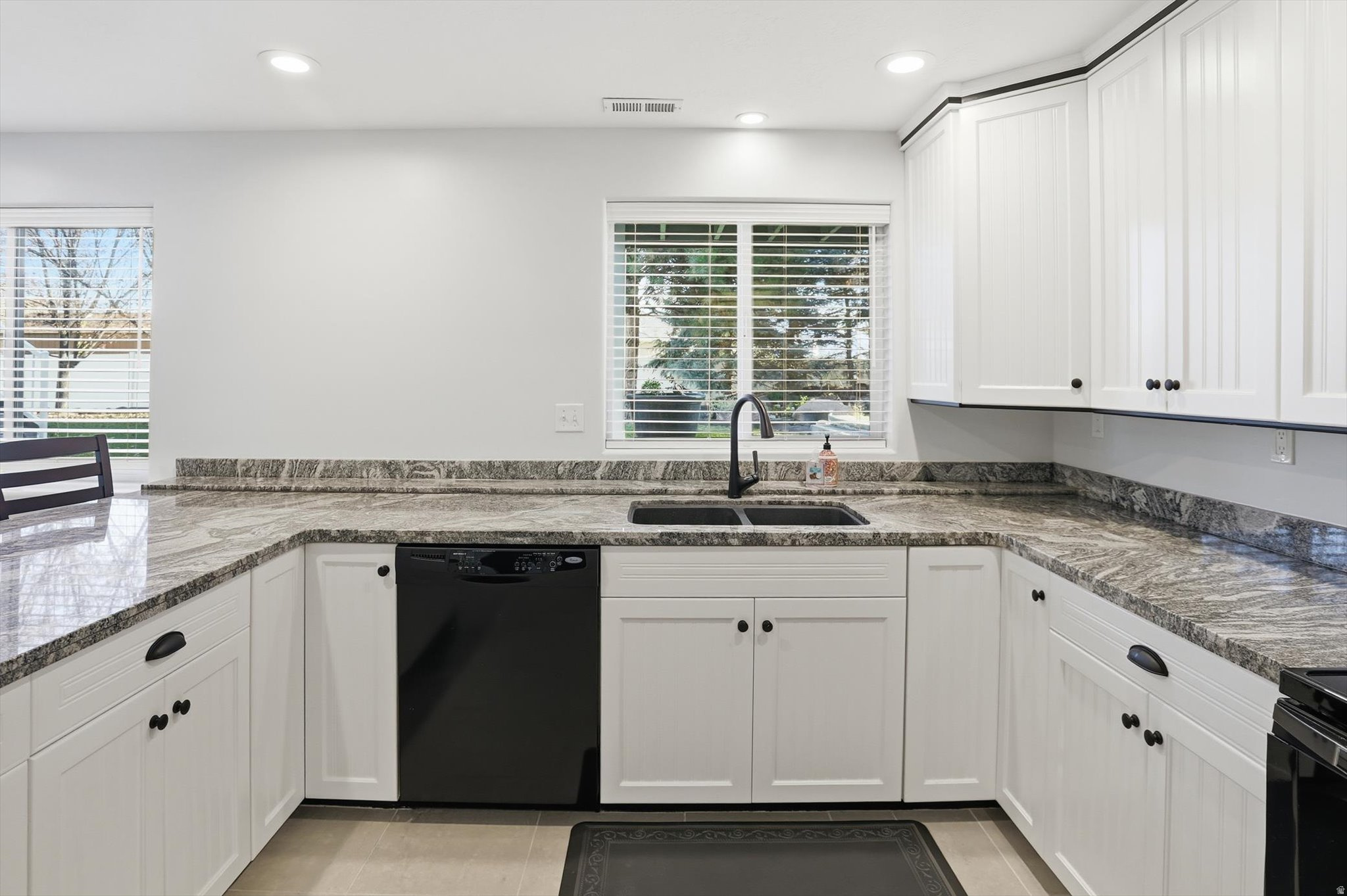 SOUTH JORDAN ESTATES - Residential