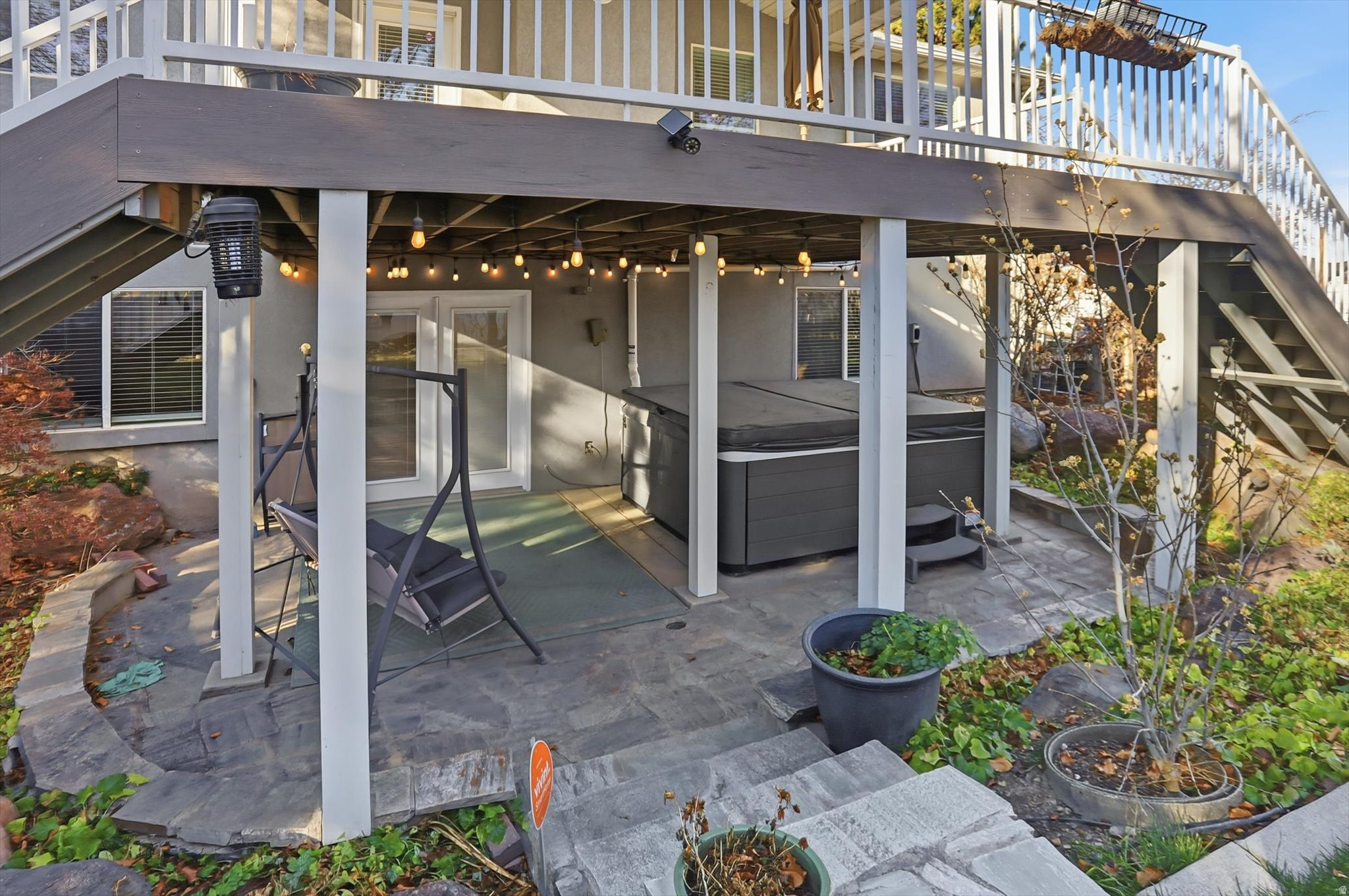 SOUTH JORDAN ESTATES - Residential