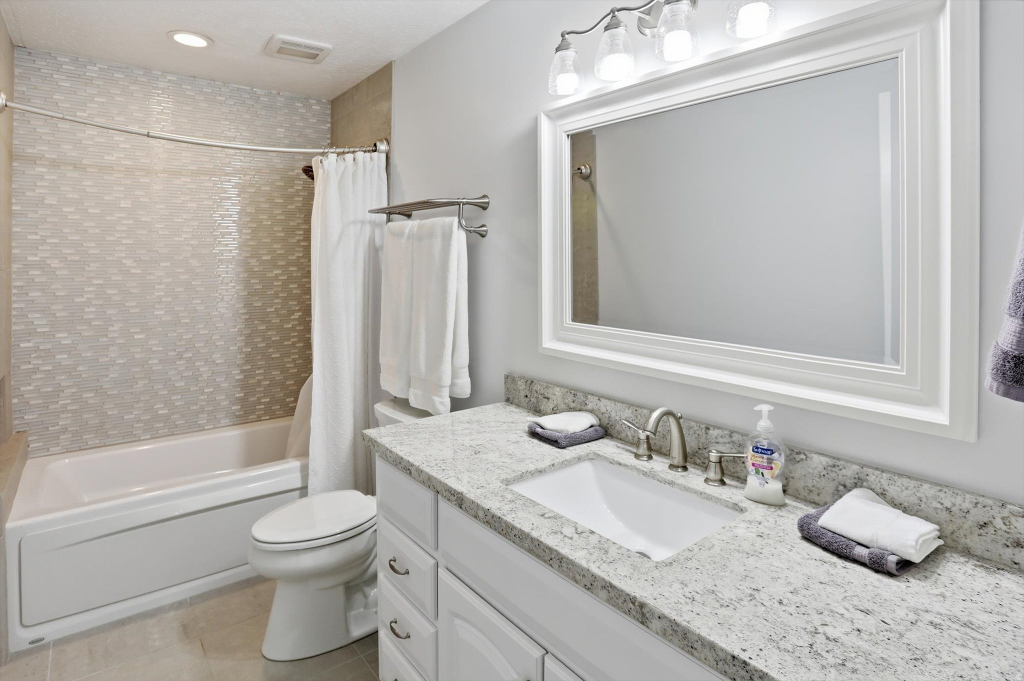 SOUTH JORDAN ESTATES - Residential