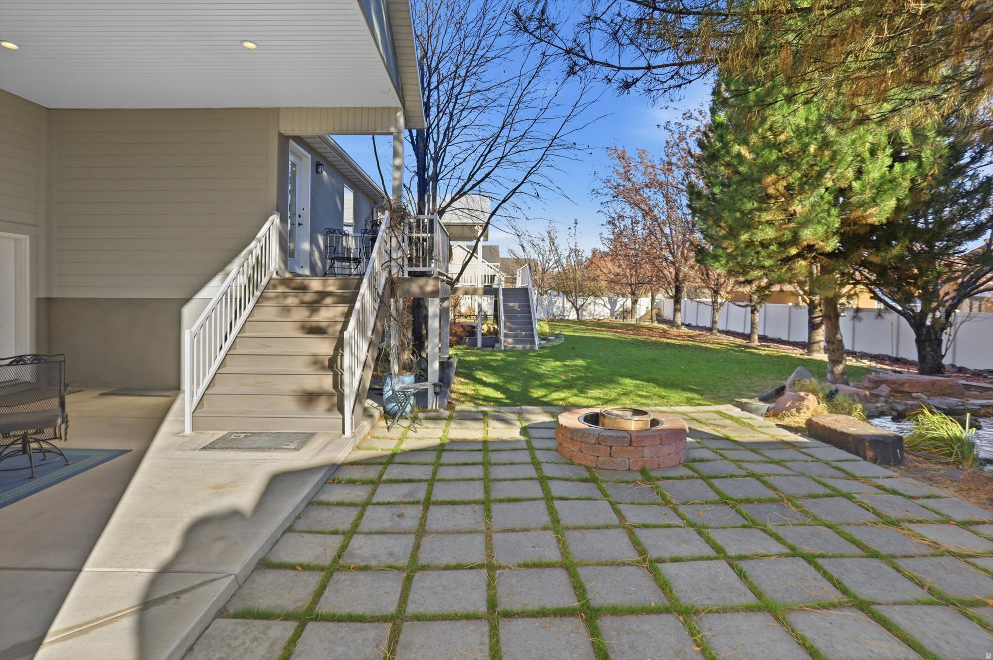 SOUTH JORDAN ESTATES - Residential