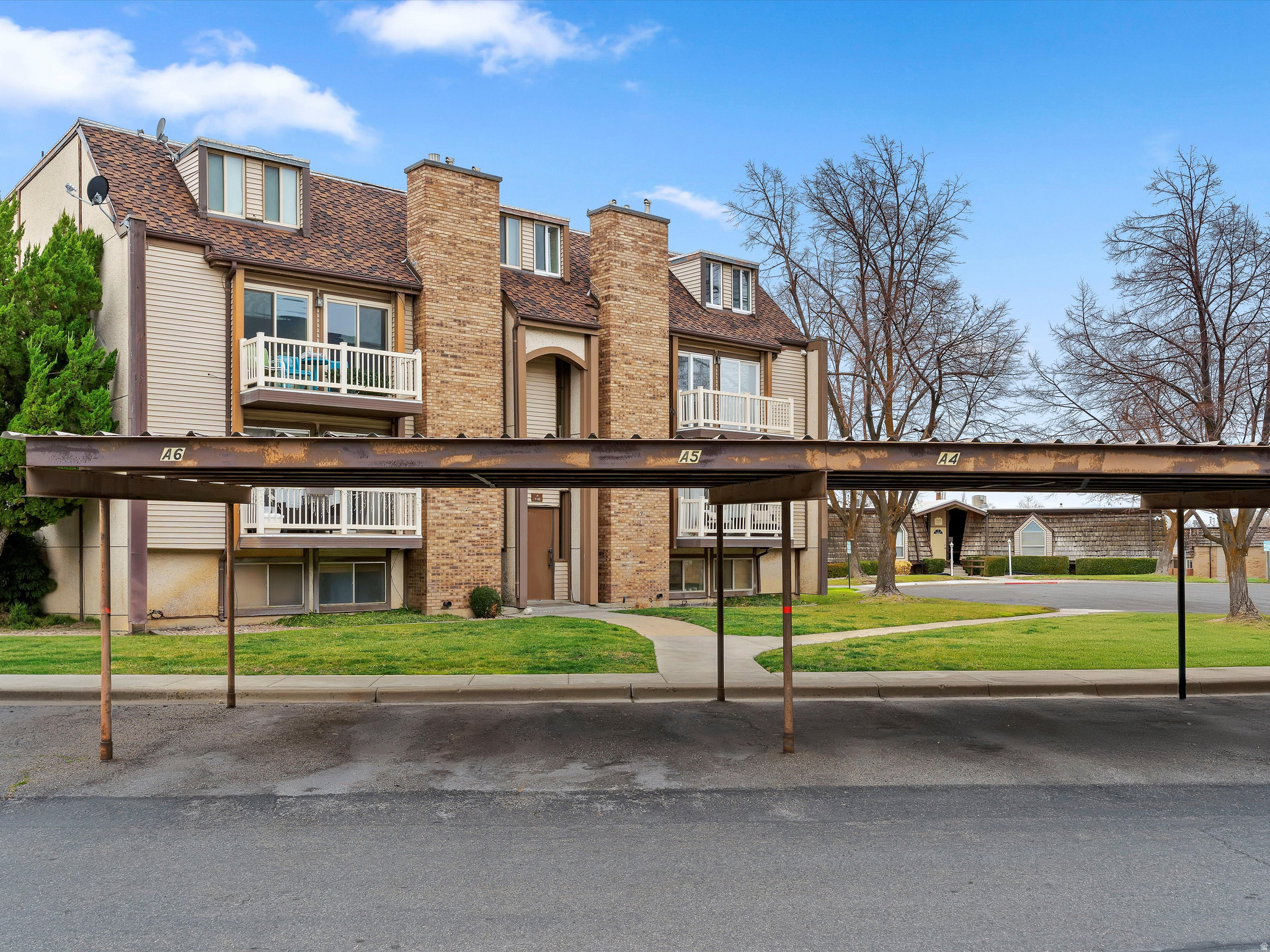 CEDAR SPRINGS - Residential