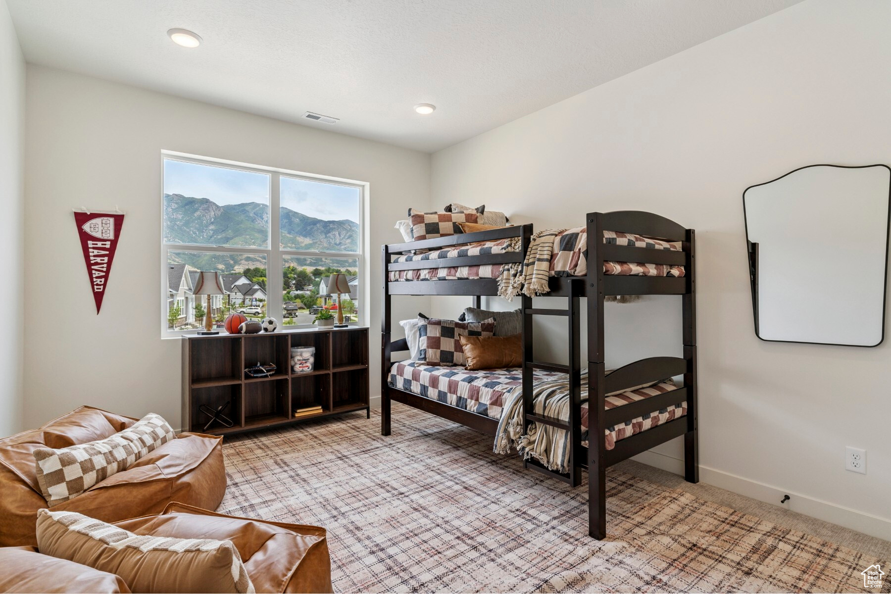 EASTRIDGE PARK - Residential
