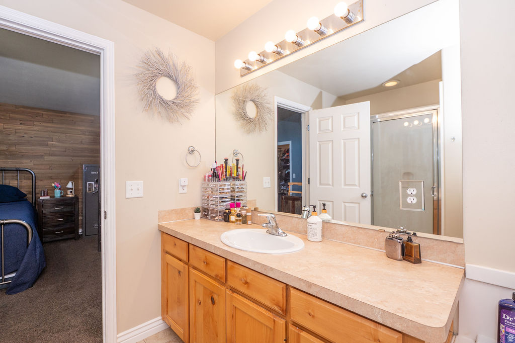 WIND RIVER ESTATES - Residential