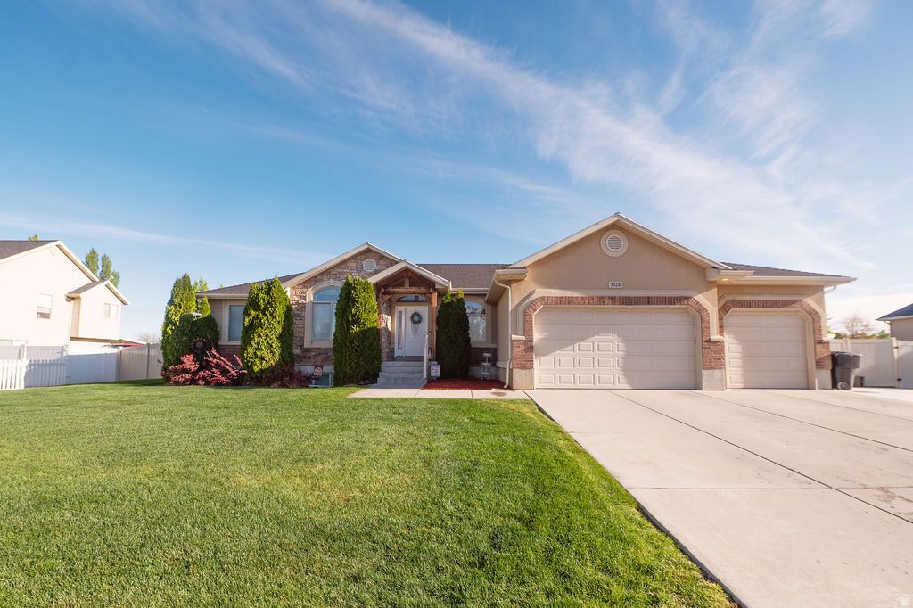 Photo of 3328 W 1500 N, Clinton, UT 84015 (MLS # 2150870)