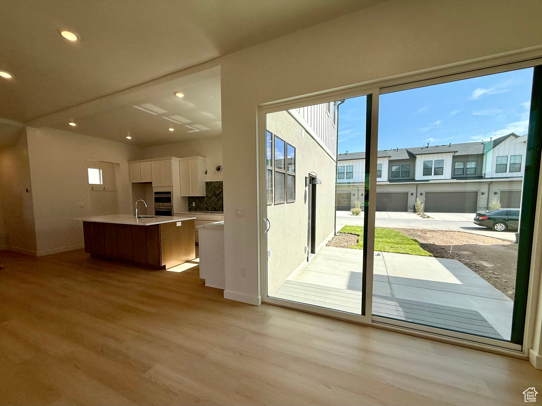 FIREFLY - Residential