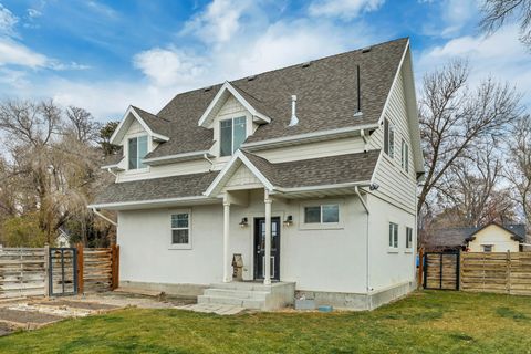 Tiny photo for 395 N 100 W, Lehi, UT 84043 (MLS # 2125482)