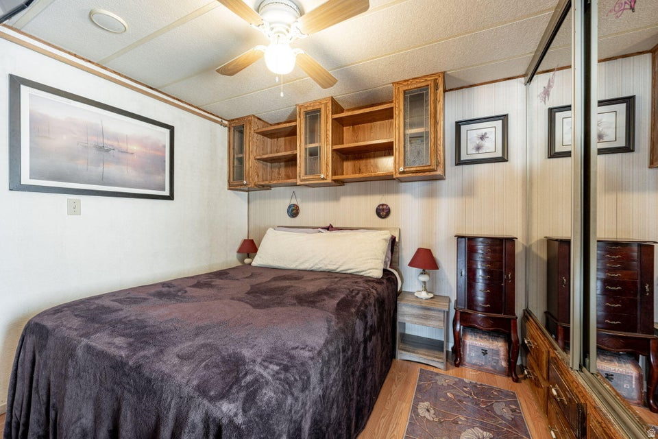 CANYON BREEZE RV RESORT - Residential