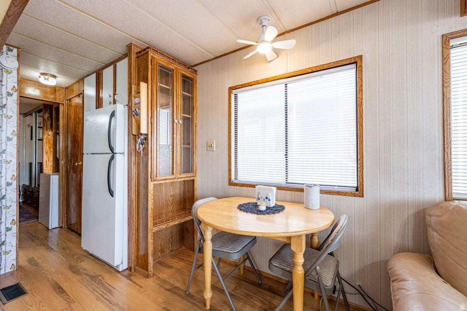 CANYON BREEZE RV RESORT - Residential