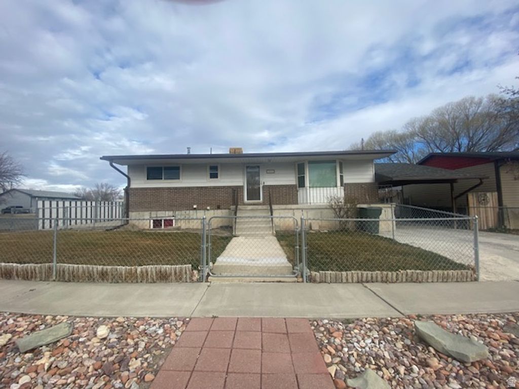Photo of 315 GIRAUD AVE, Price, UT 84501 (MLS # 2141830)