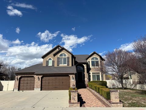 Photo of 3042 W CHALK CREEK WAY, South Jordan, UT 84095 (MLS # 2142752)
