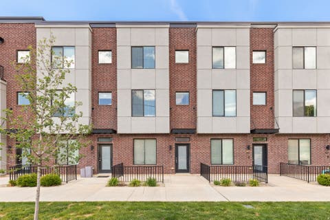 Townhouse For Sale - 25 E Center St #61<br/> Davis County, North Salt Lake, UT 84054