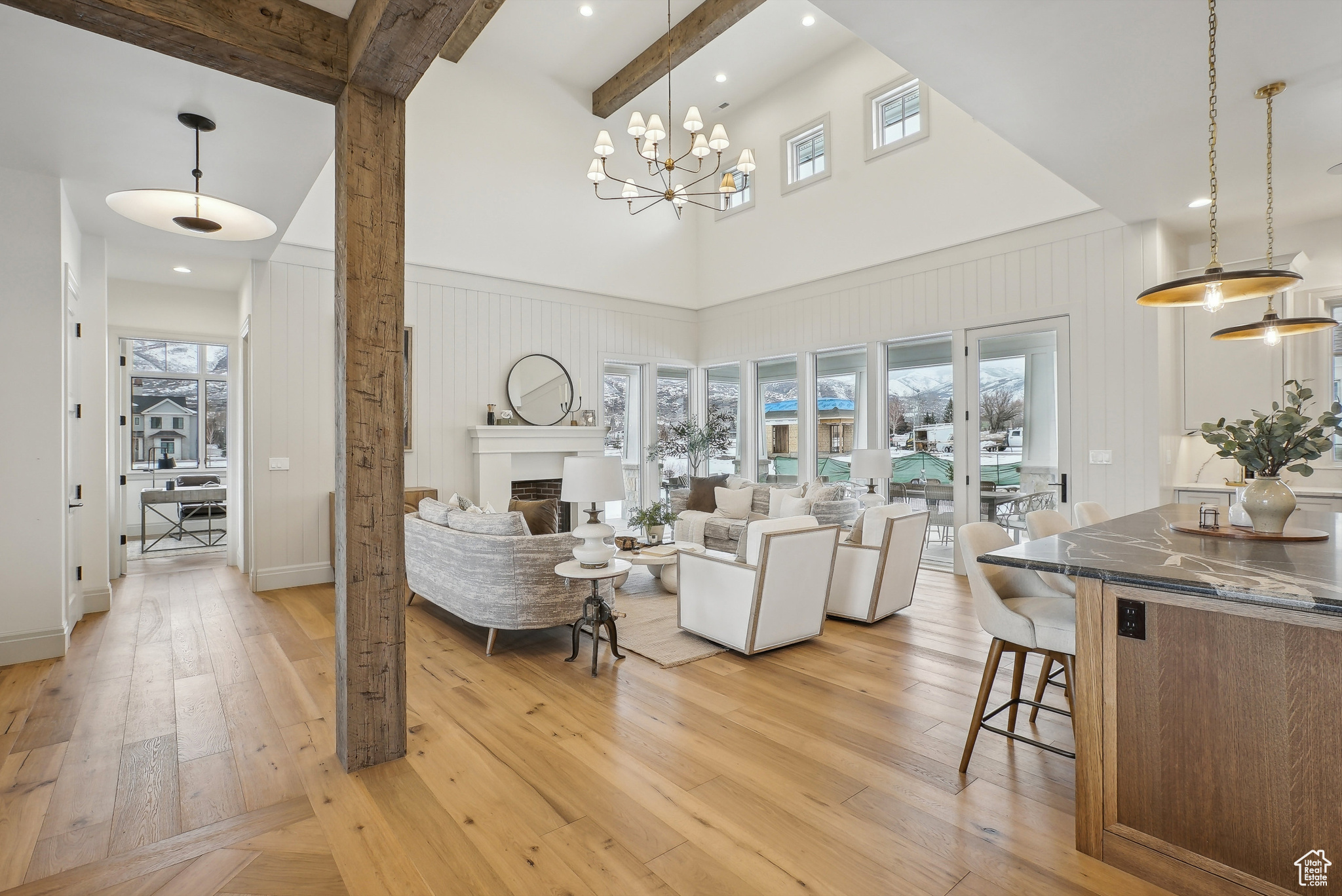 SADDLE RIDGE - Residential