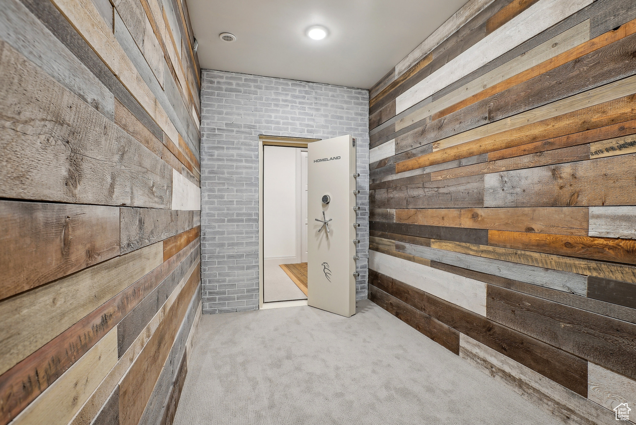 SADDLE RIDGE - Residential