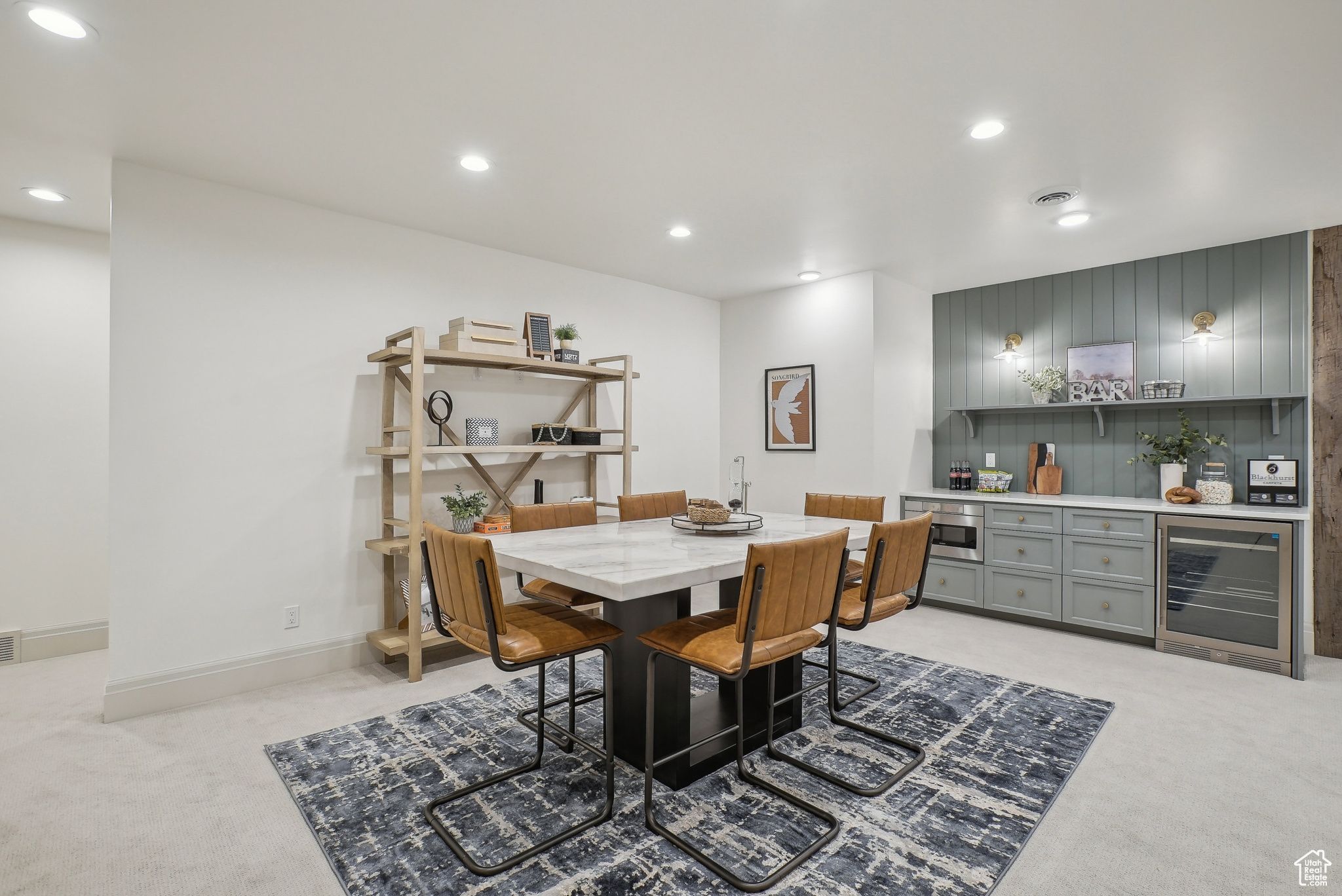 SADDLE RIDGE - Residential