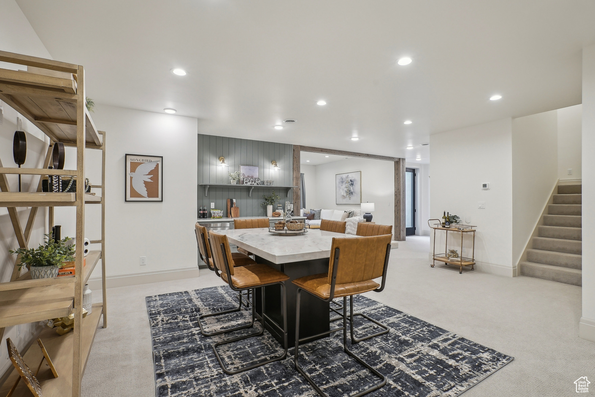 SADDLE RIDGE - Residential
