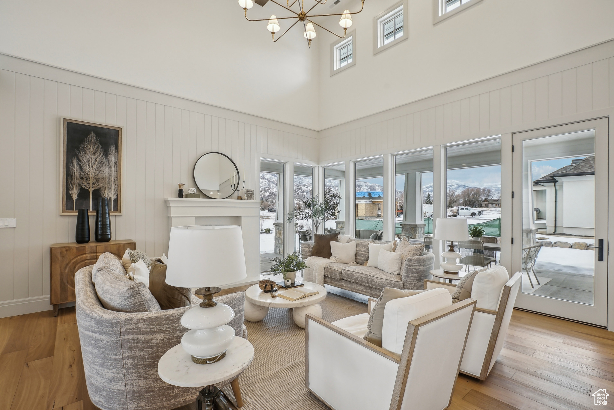 SADDLE RIDGE - Residential