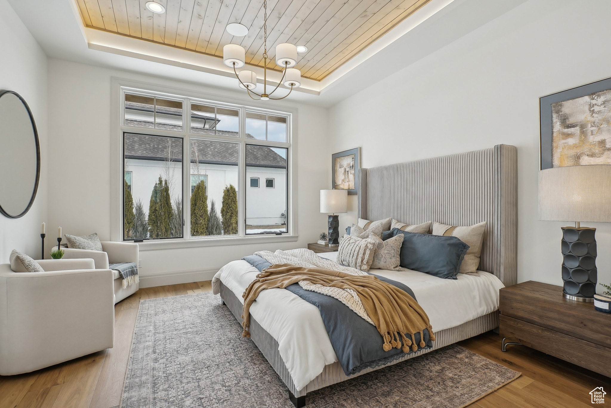 SADDLE RIDGE - Residential