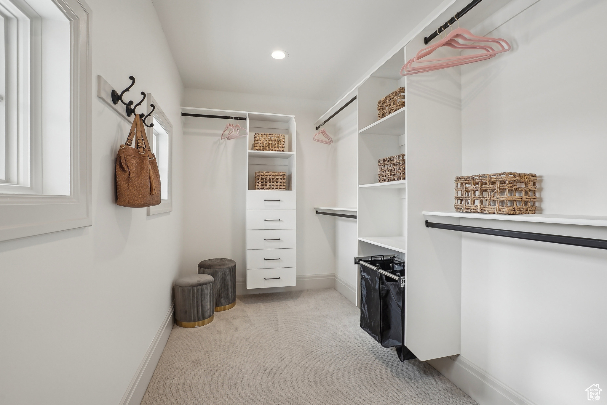 SADDLE RIDGE - Residential