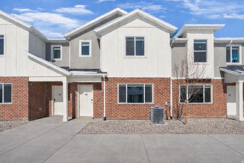 Townhouse For Sale - 432 W 1100<br/> Weber County, Ogden, UT 84404