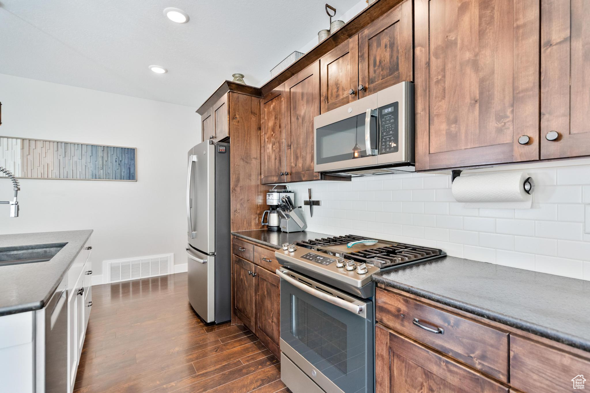 2584 N 2300, North Logan, Utah image 10