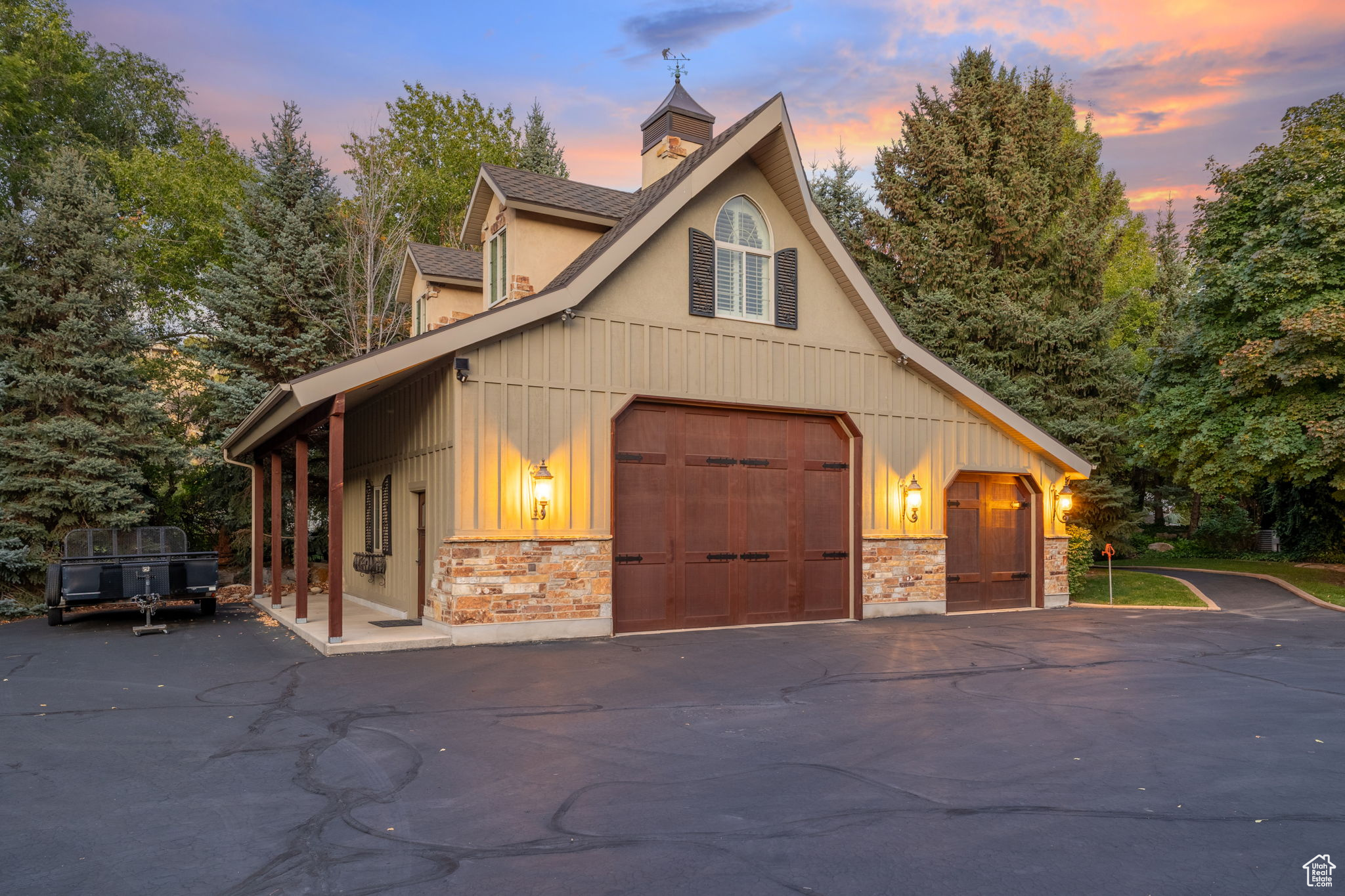 IVY GREEN LANE - Residential