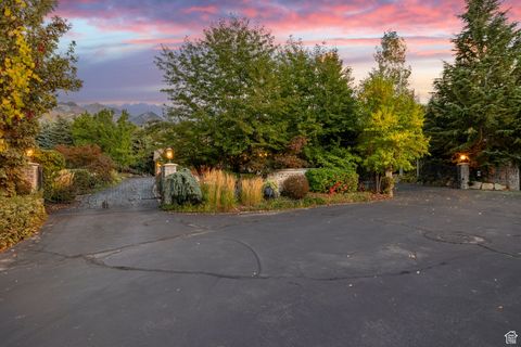 Tiny photo for 2238 E COTTONWOOD COVE LN, Cottonwood Heights, UT 84121 (MLS # 2117501)