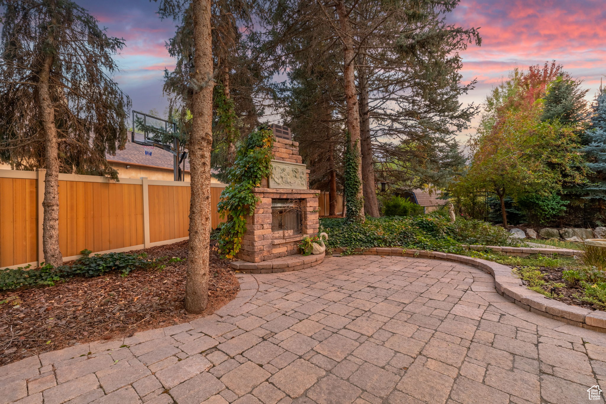 IVY GREEN LANE - Residential